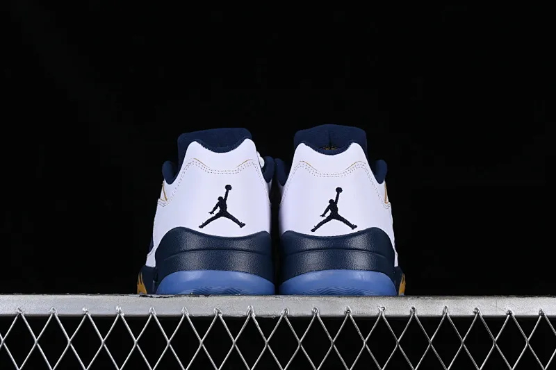 All categories Air Jordan Jordan series basketball shoes Air Jordan 5 Air Jordan 5 Low "Dunk From Above" AJ5 Joe 5 white and blue 819171-135